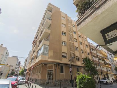 Vista exterior de Apartament en venda en Torrevieja amb Aire condicionat i Terrassa