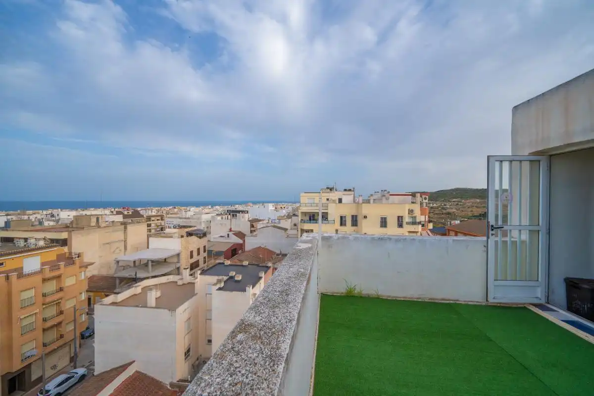 Terraza de Ático en venta en Guardamar del Segura con Aire acondicionado, Calefacción y Trastero