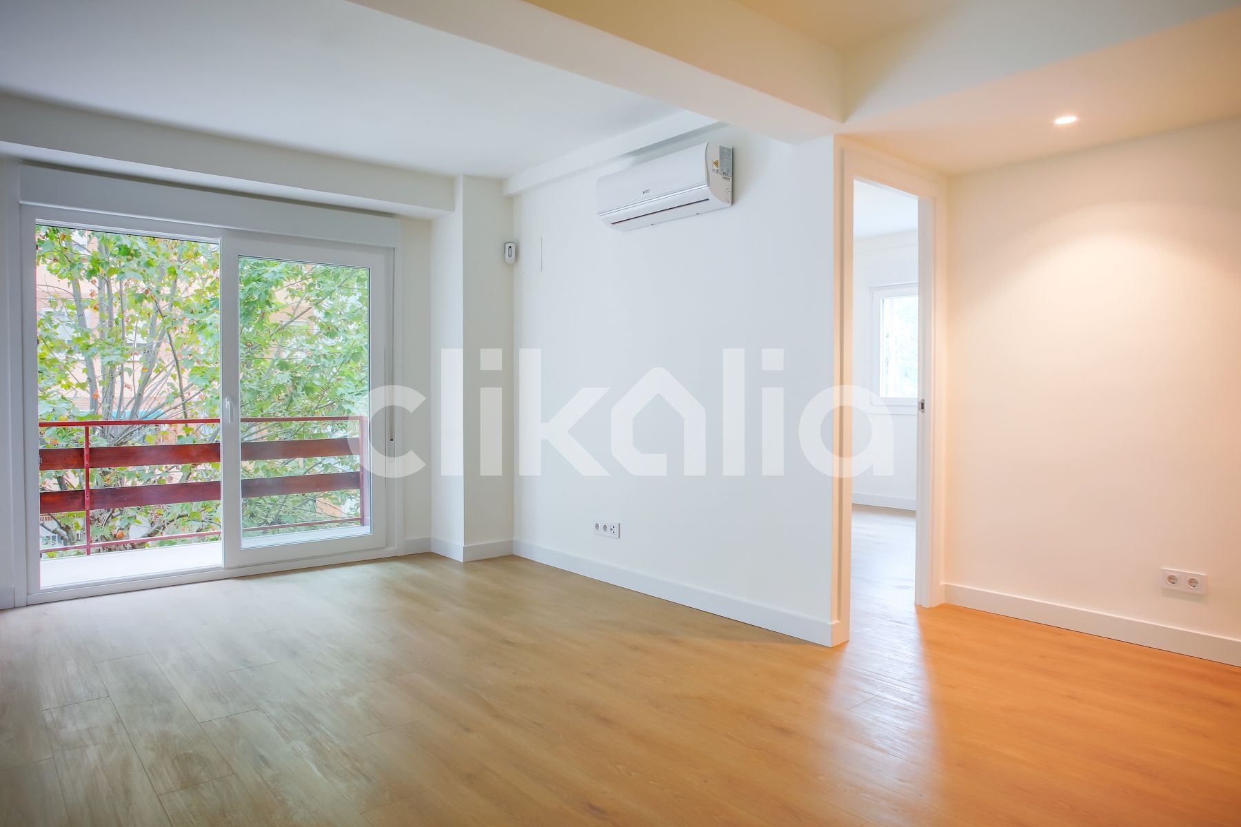 Dormitori de Pis en venda en  Madrid Capital amb Aire condicionat, Calefacció i Terrassa