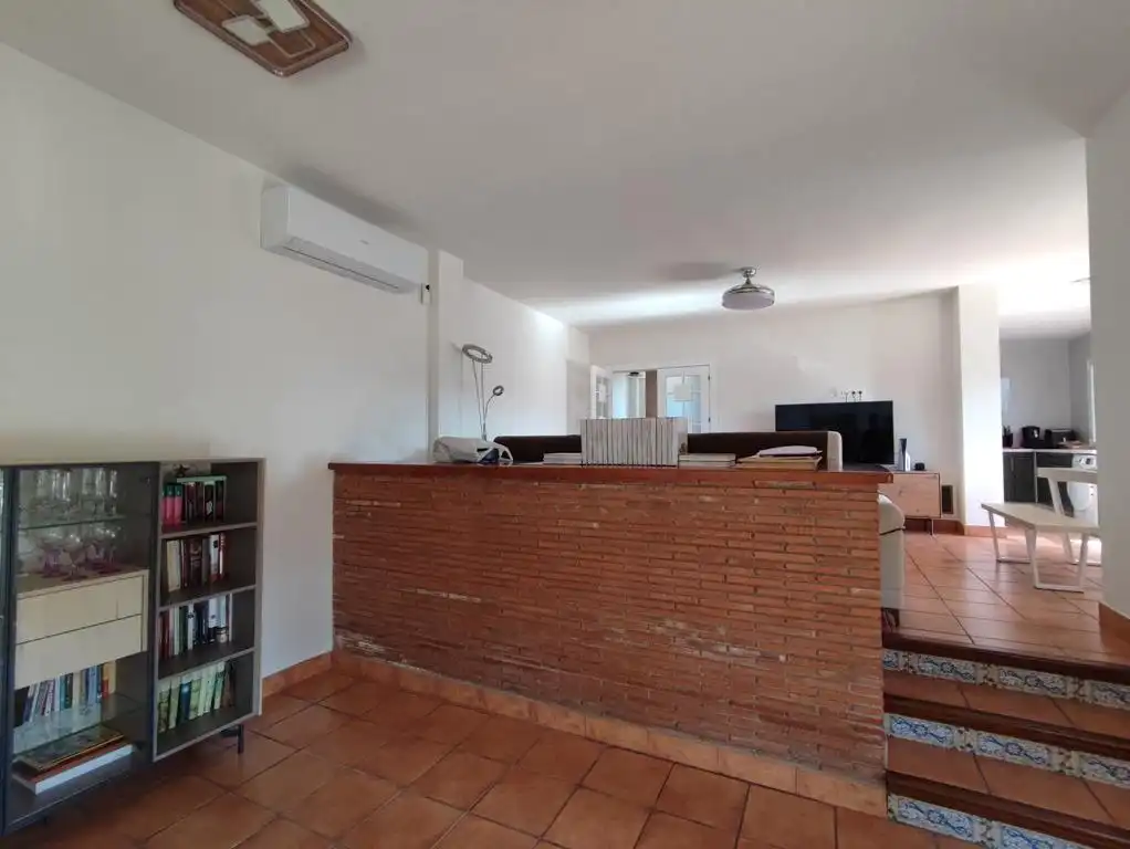 Sala d'estar de Casa o xalet en venda en Villa de Otura amb Aire condicionat, Calefacció i Terrassa