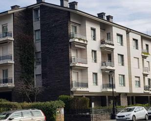 Exterior view of Duplex to rent in Zarautz  with Air Conditioner, Terrace and Balcony