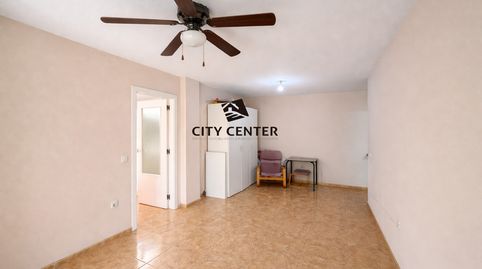 Foto 4 de Piso en venta en Calle Algorin, Cho - Parque de la Reina, Arona