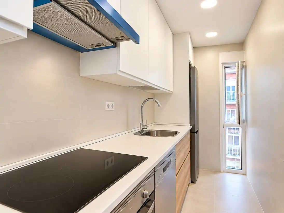 Küche von Wohnung zum Verkauf in Ciudad Lineal