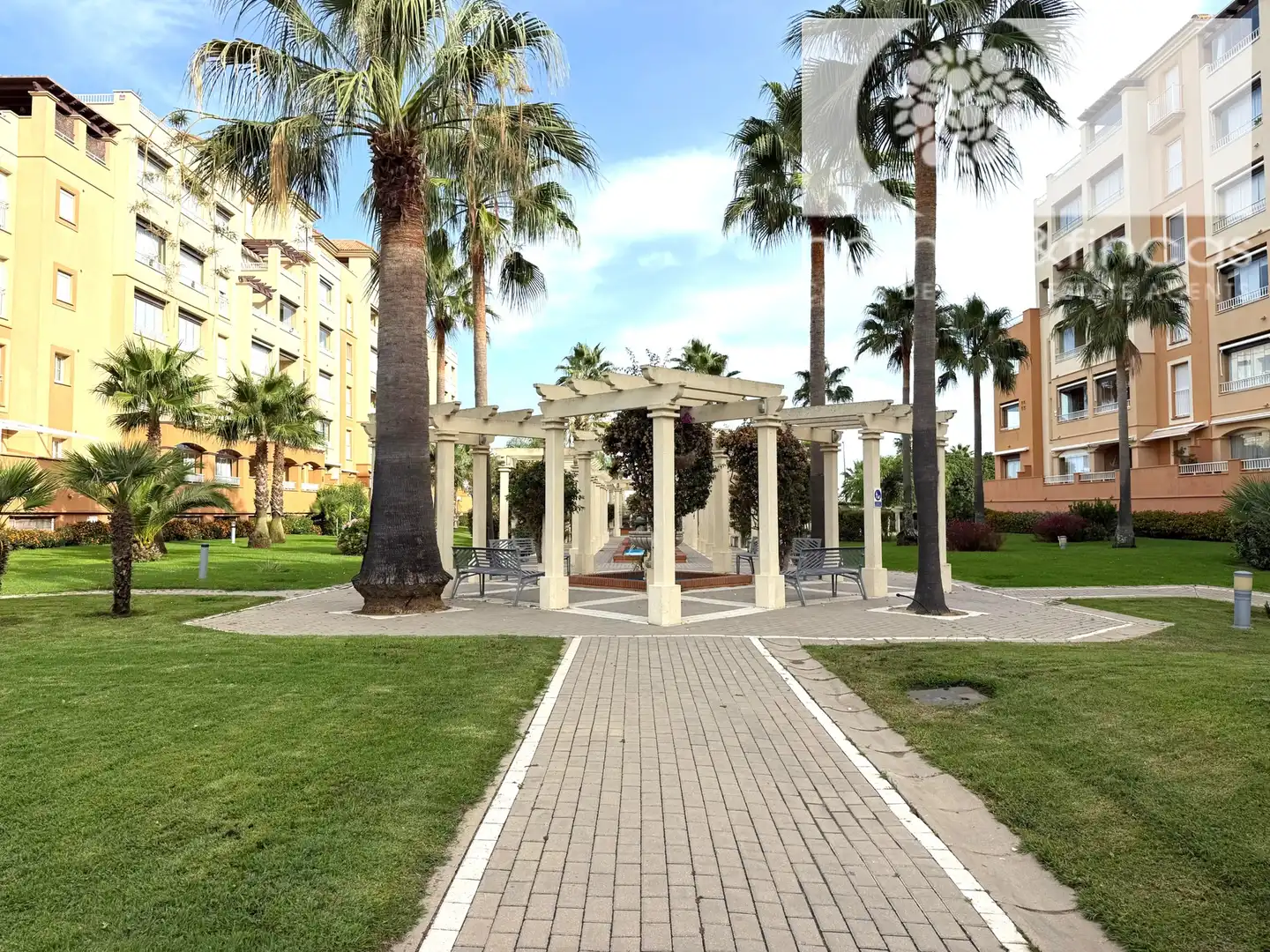 Vista exterior de Piso en venta en Ayamonte con Terraza, Amueblado y Horno