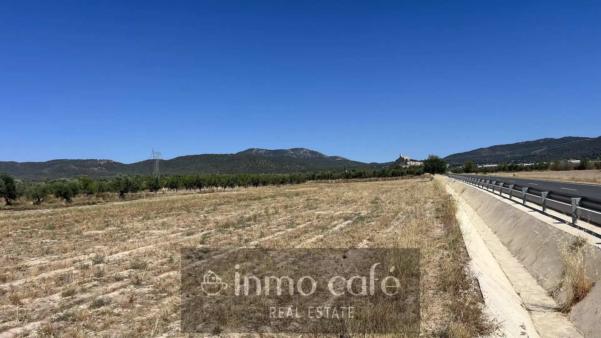 Terrain rustique à vendre à Polígono