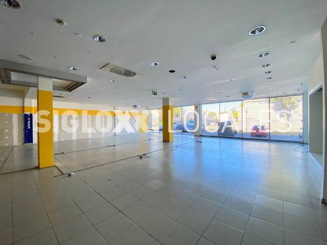 Local comercial en Alquiler en METAL.LURGIA en La Geltrú - Sant Jordi