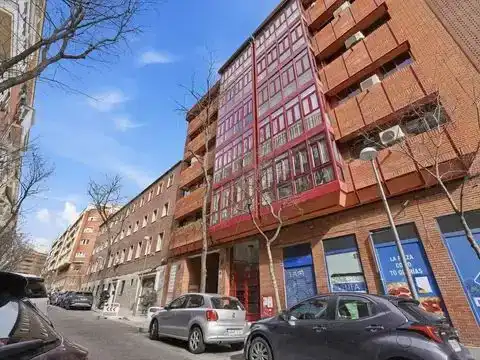 Vista exterior de Àtic en venda en  Madrid Capital amb Aire condicionat