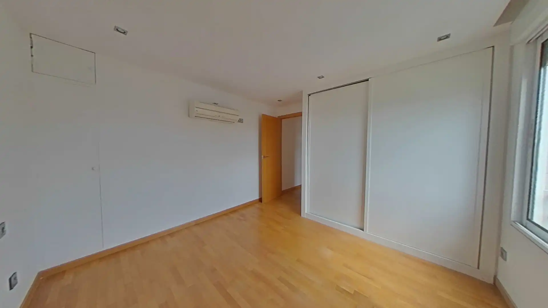 Dormitori de Apartament en venda en Alicante / Alacant amb Piscina