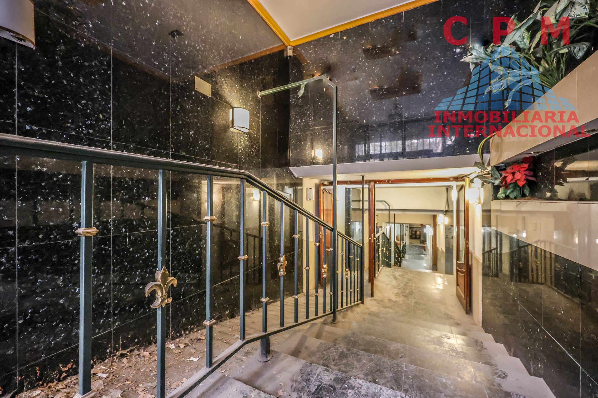 Premises for sale in  Madrid Capital  with Air Conditioner, Heating and Terrace