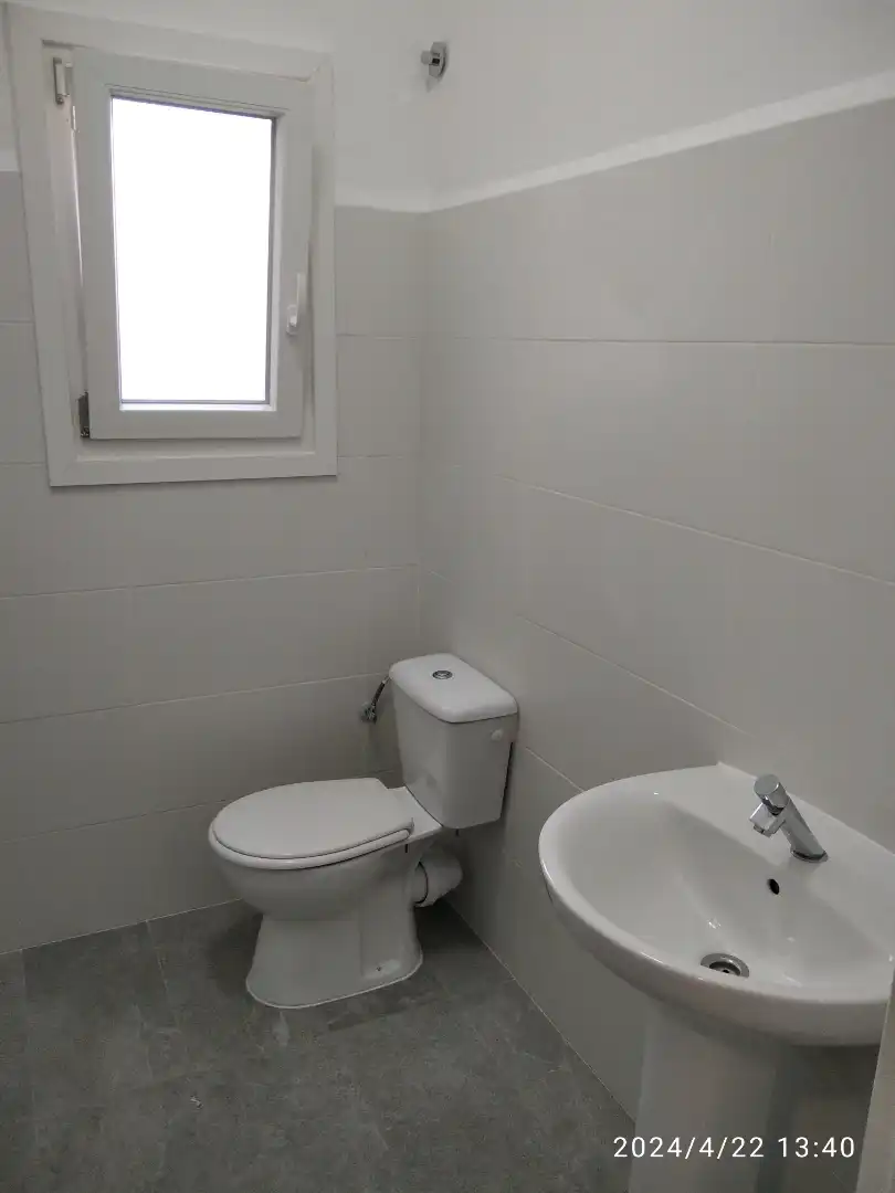 Bathroom of Office for rent in Valladolid