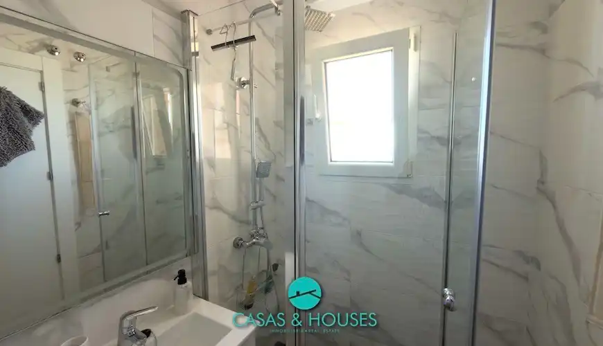 Bathroom of Apartments for sale in La Manga del Mar Menor  with Air Conditioner, Heating and Terrace