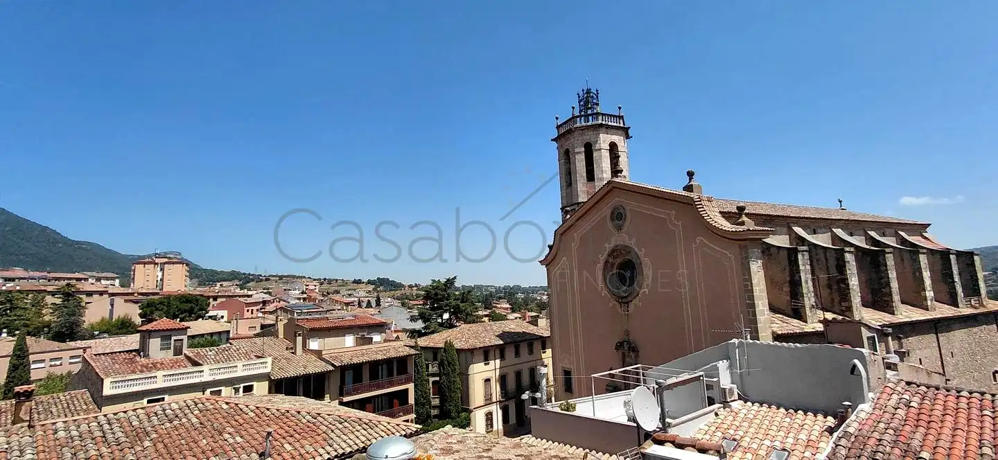 Vista exterior de Piso en venta en Centelles con Calefacción, Terraza y Balcón