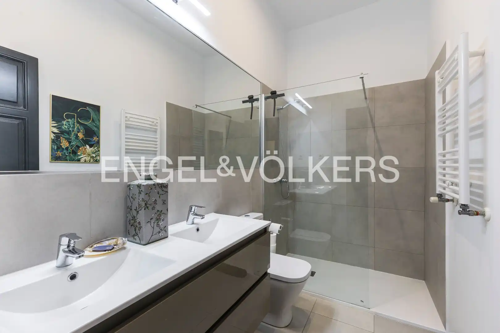 Badezimmer von Wohnung zur Miete in Madrid mit Klimaanlage, Heizung und Möbliert