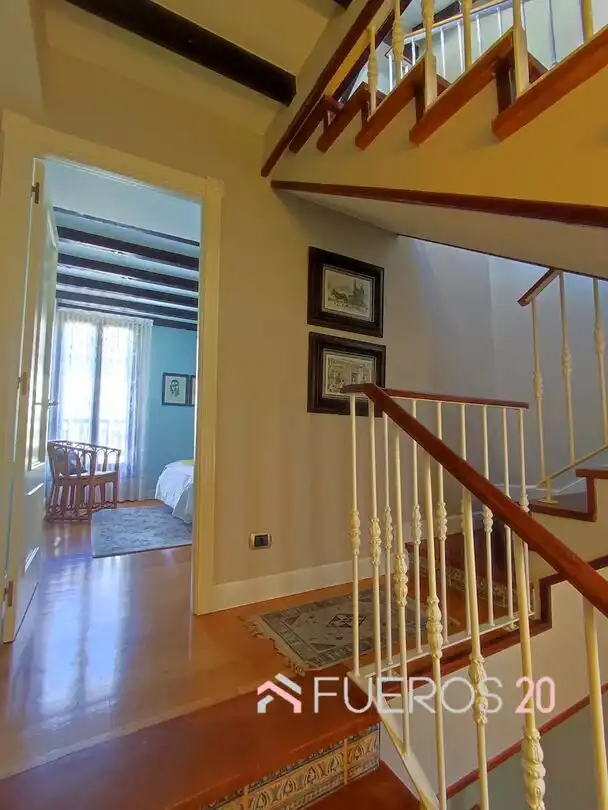 Maison mitoyenne avec terrasse à vendre à Lasesarre, imagen 2