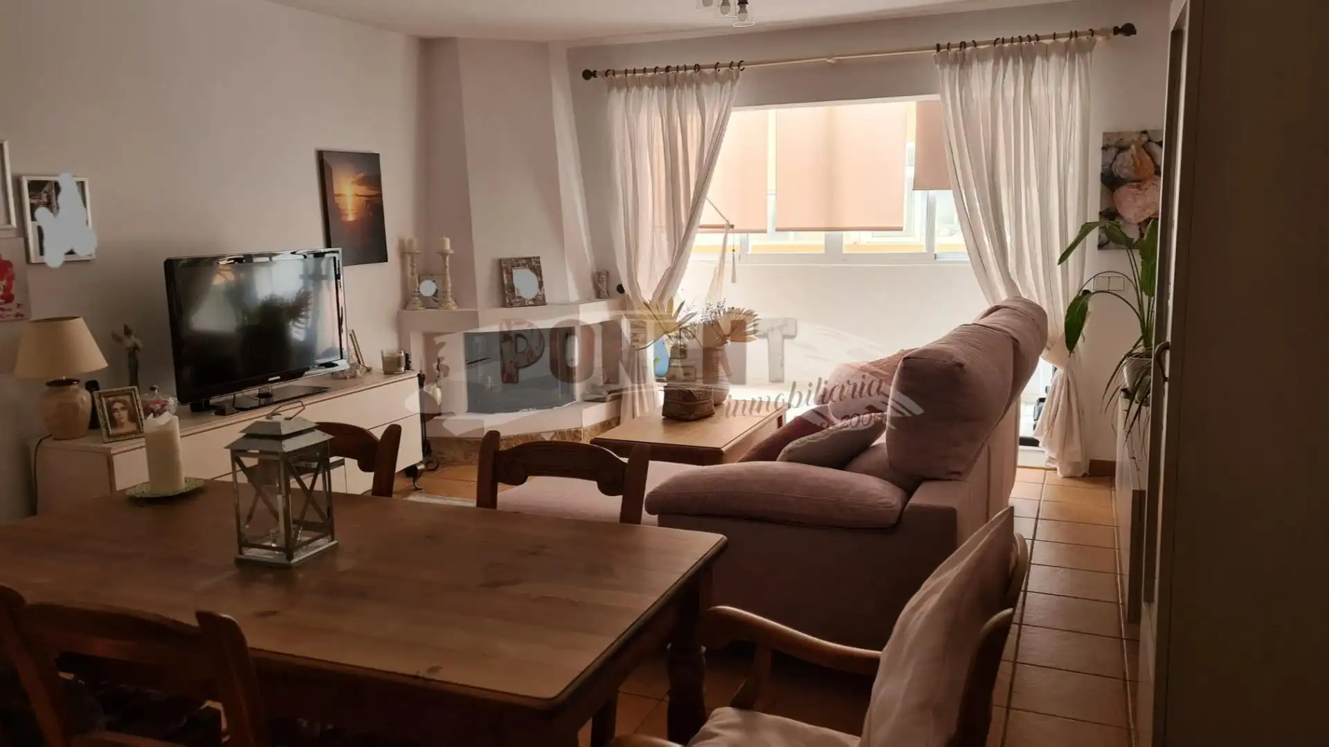 Wohnzimmer von Erdgeschoss zum Verkauf in Santa Eulària des Riu mit Klimaanlage, Terrasse und Abstellraum