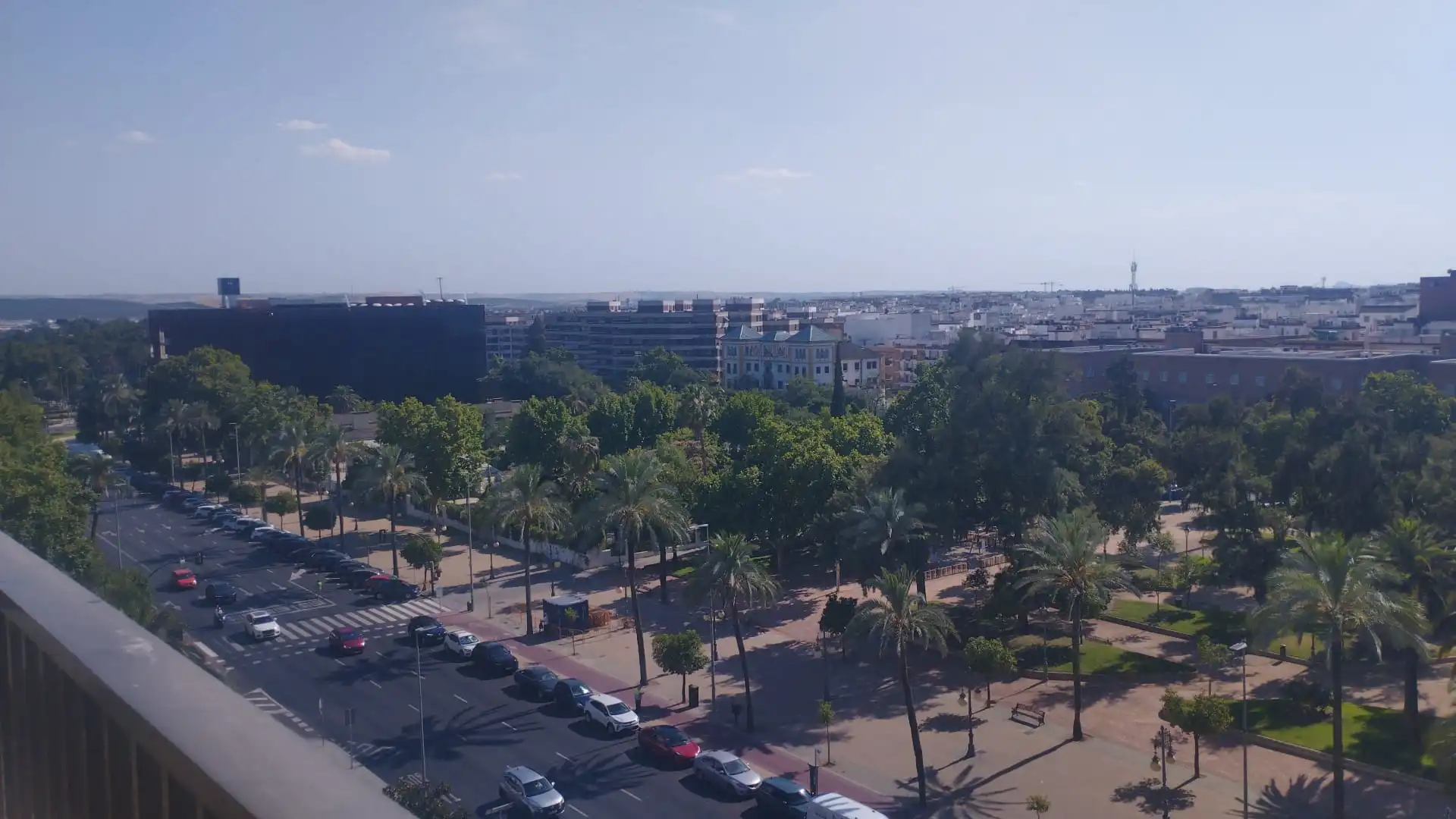 Ático de alquiler en Paseo de la Victoria, Zona Centro