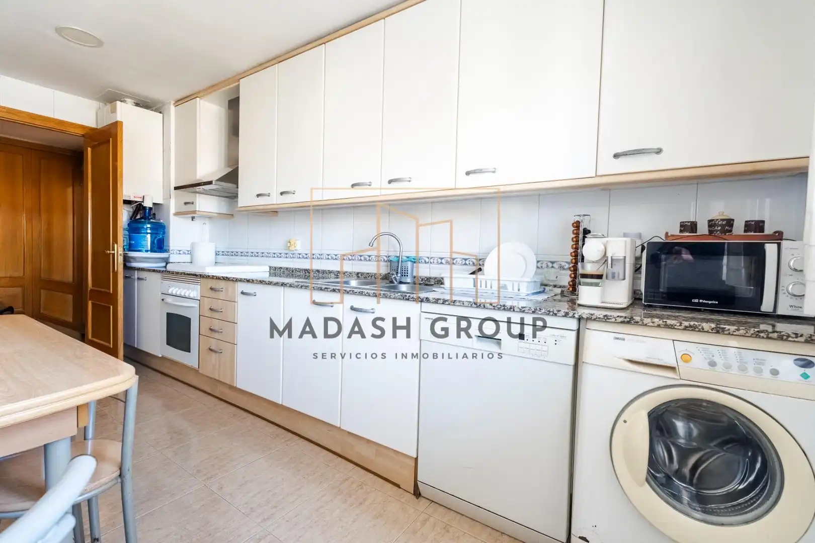 Kitchen of Flat for sale in Reus  with Air Conditioner, Heating and Private garden