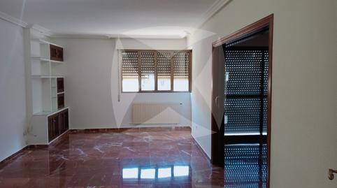 Foto 4 de Piso en venta en Av. Fernando Calzadilla, 23, Pardaleras, Badajoz