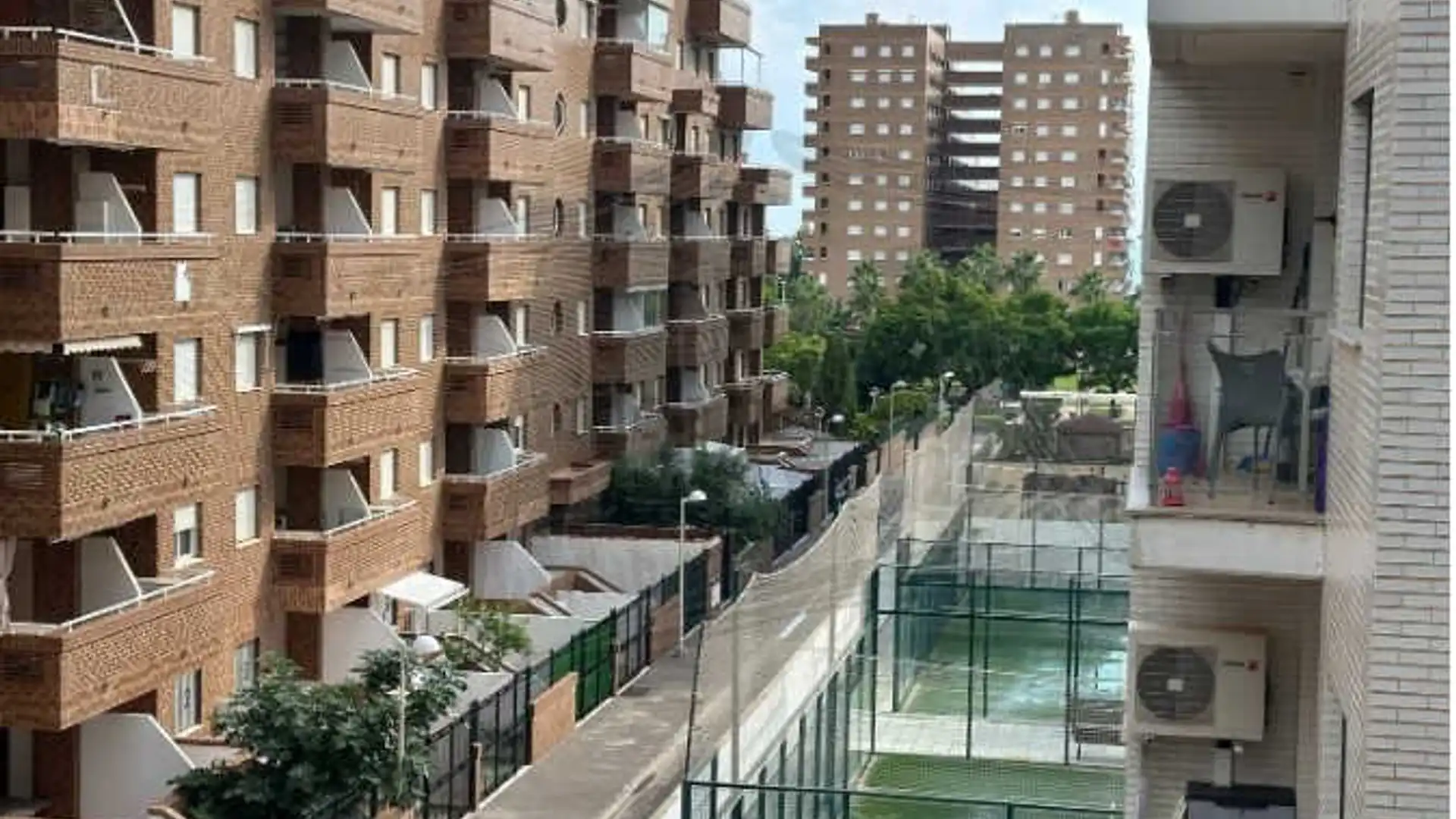 Vista exterior de Piso en venta en Oropesa del Mar / Orpesa con Aire acondicionado, Calefacción y Jardín privado