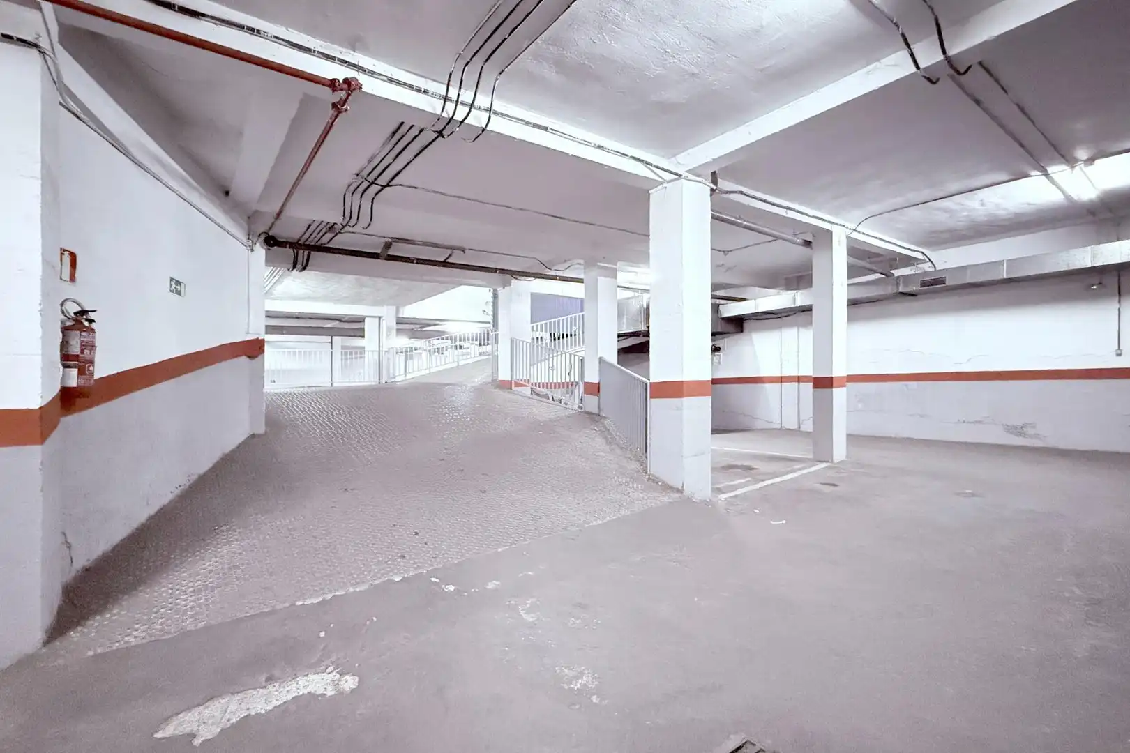 Parkplatz von Geschaftsraum zum Verkauf in Móstoles