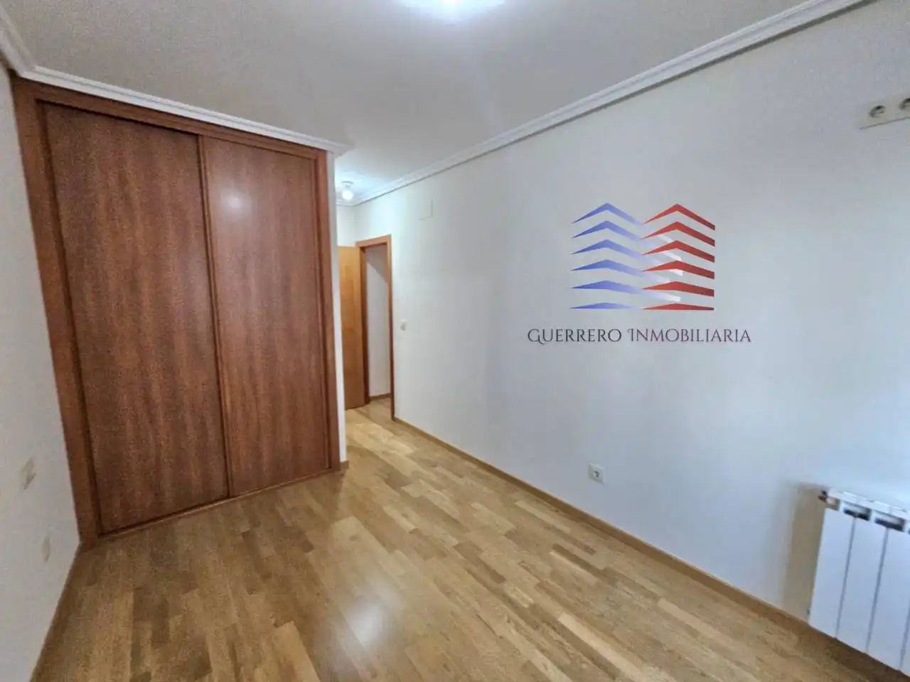 Schlafzimmer von Wohnung zur Miete in Ourense Capital  mit Heizung, Parkett und Abstellraum