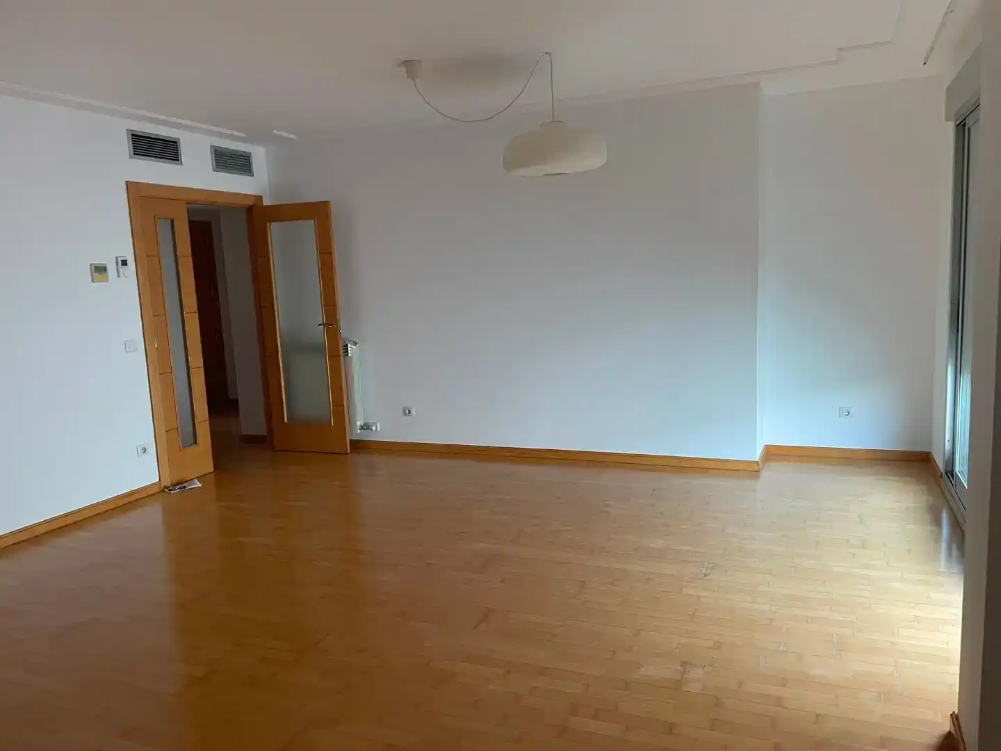Sala de estar de Piso en venta en Cuarte de Huerva con Aire acondicionado y Piscina