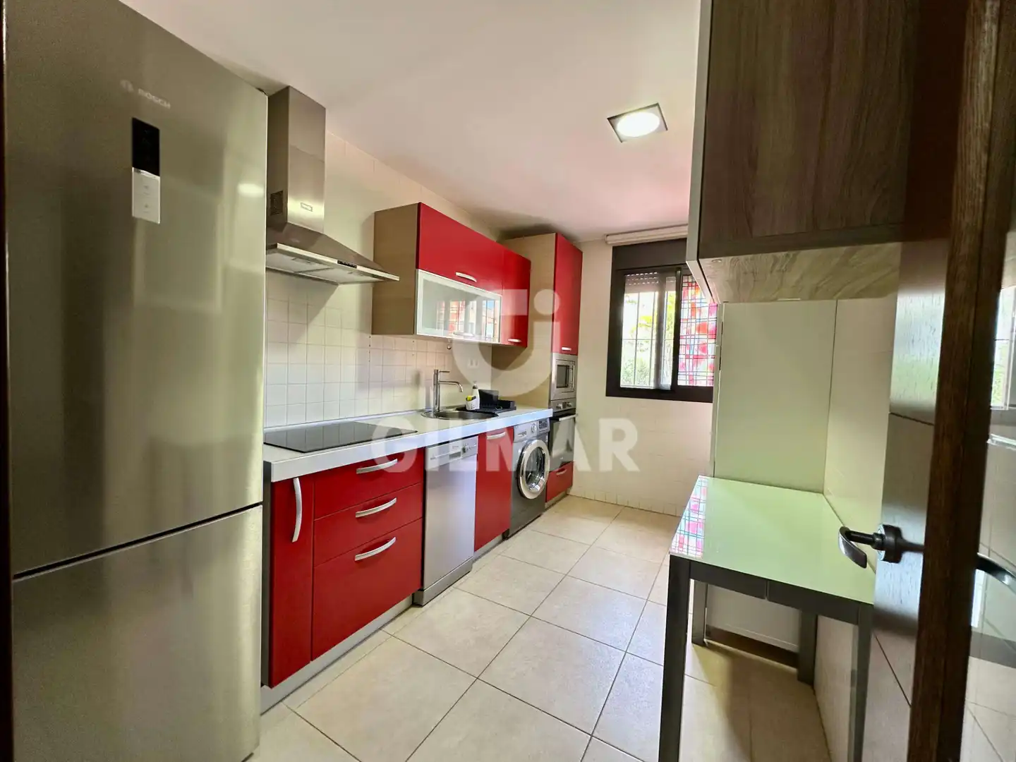 Küche von Wohnung zum Verkauf in Arona mit Privatgarten, Terrasse und Abstellraum