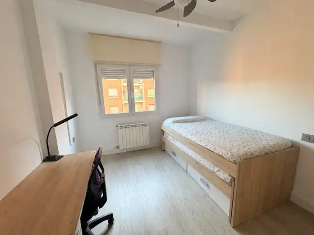 Schlafzimmer von Wohnung zur Miete in Puertollano mit Klimaanlage, Heizung und Möbliert