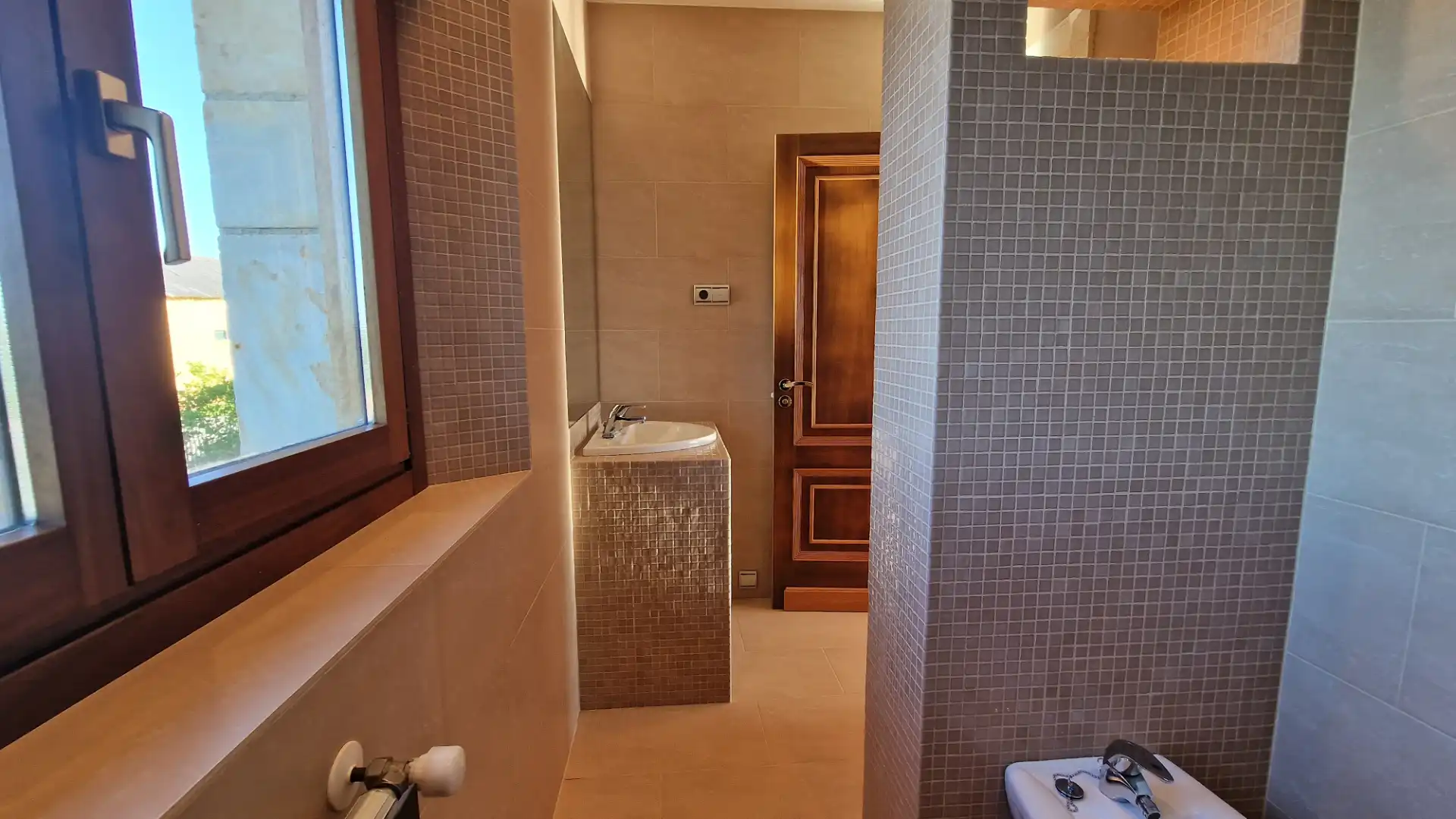 Bany de Casa o xalet en venda en Gijón  amb Calefacció, Jardí privat i Parquet