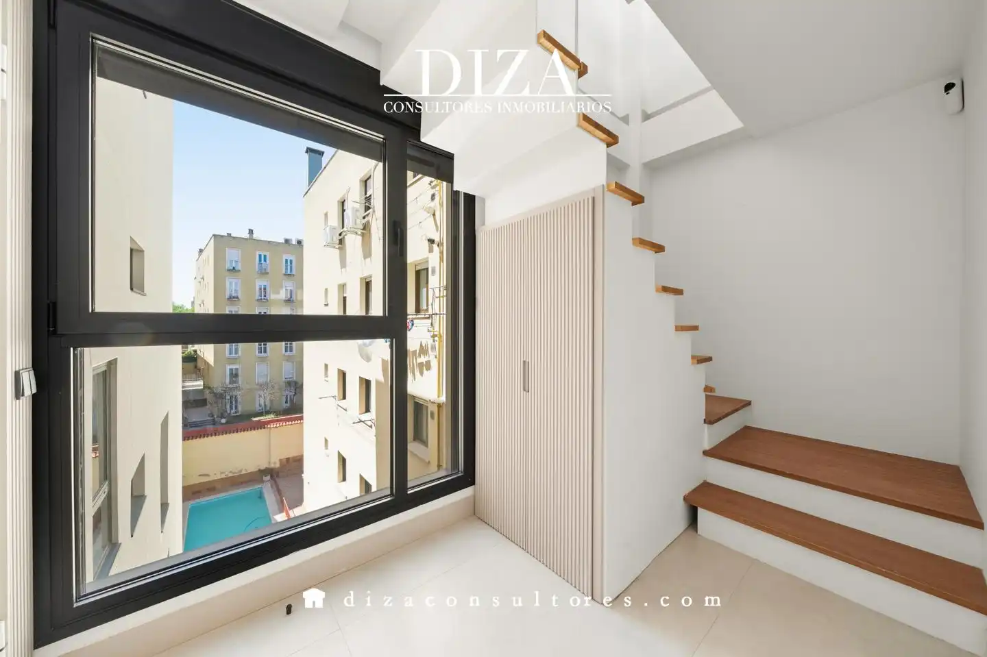 Terrassa de Dúplex en venda en Madrid amb Aire condicionat, Calefacció i Terrassa