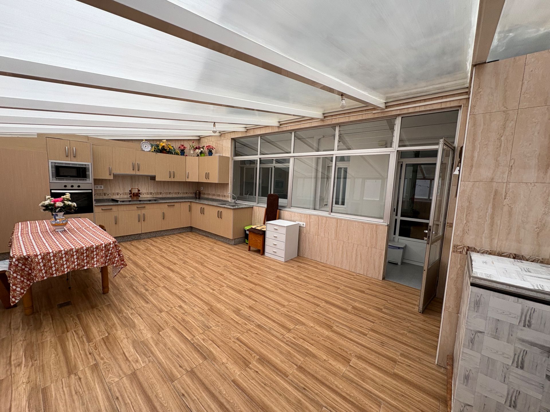 Cuina de Pis en venda en Narón amb Calefacció, Terrassa i Traster