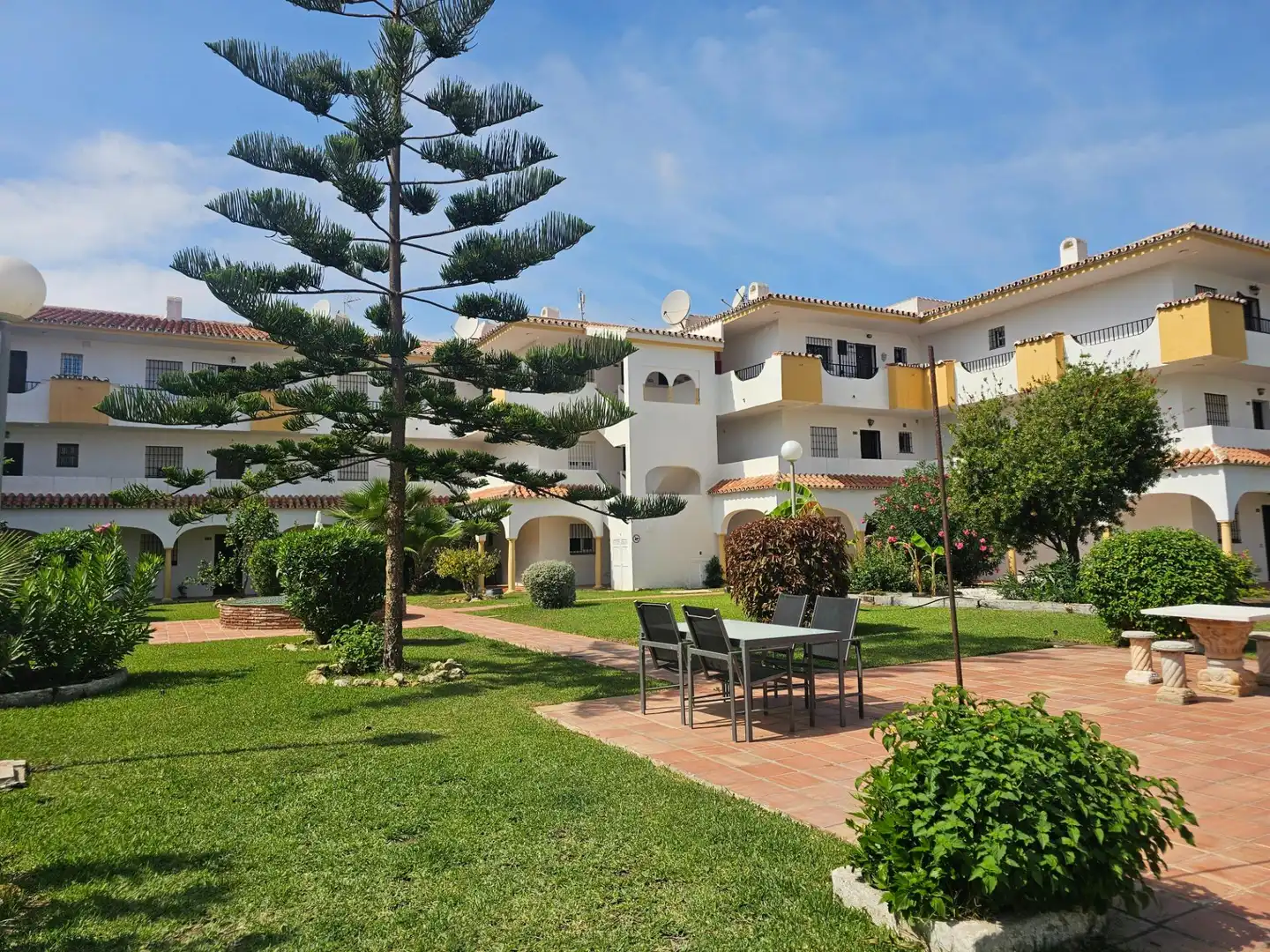 Bajo con piscina en venta en El Faro de Calaburra - Chaparral, imagen 41
