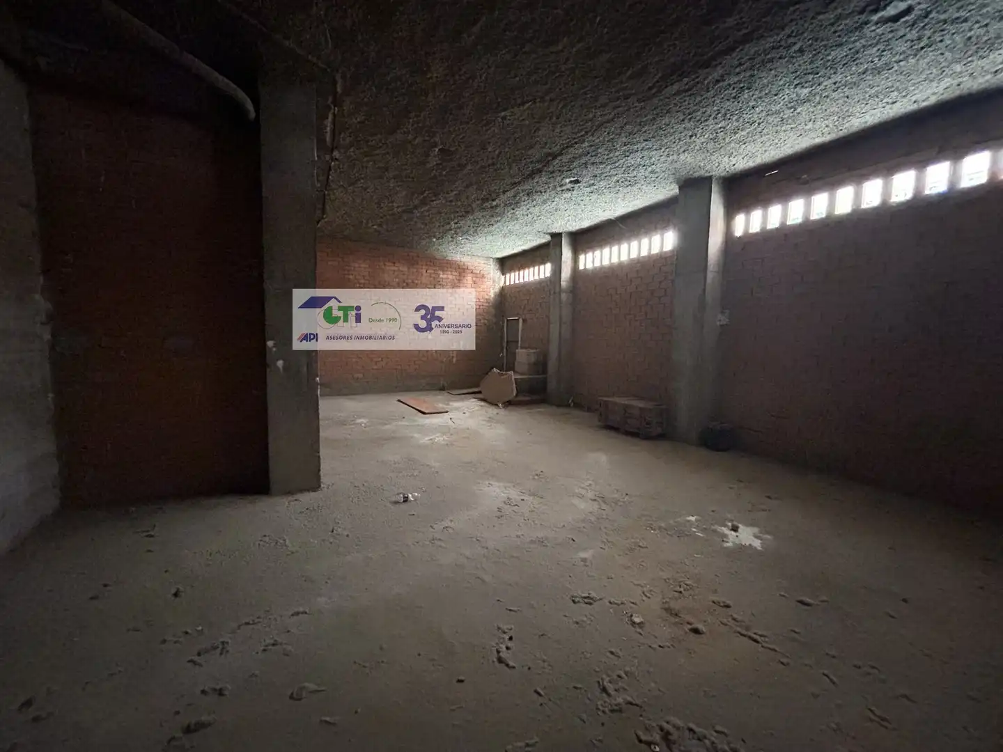 Geschaftsraum zur Miete in Zaragoza