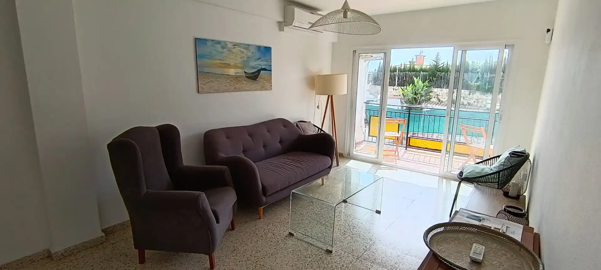 Sala d'estar de Apartament en venda en Marbella amb Aire condicionat, Terrassa i Moblat