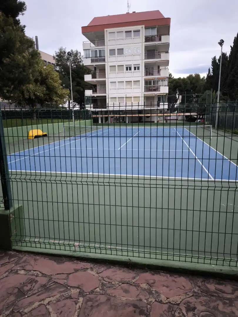 Parking de Apartamento de alquiler en Benicasim / Benicàssim con Terraza, Amueblado y Lavadora