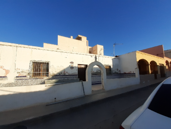 Außenansicht von Einfamilien-Reihenhaus zum Verkauf in  Almería Capital