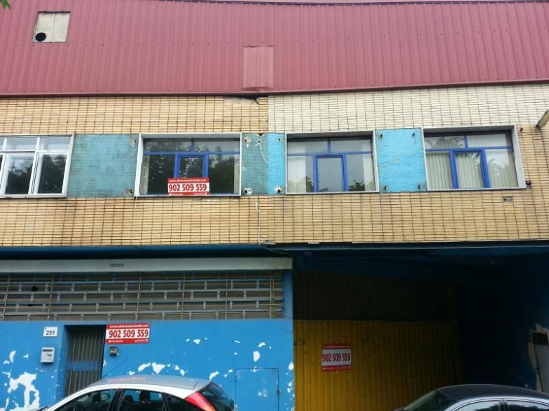 Industrial buildings for sale in Nuevos Roces