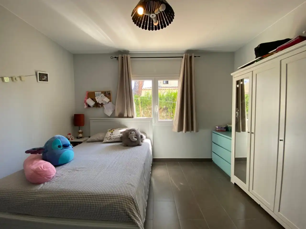 Habitación de Casa o chalet en venta en L'Estartit con Aire acondicionado, Calefacción y Jardín privado