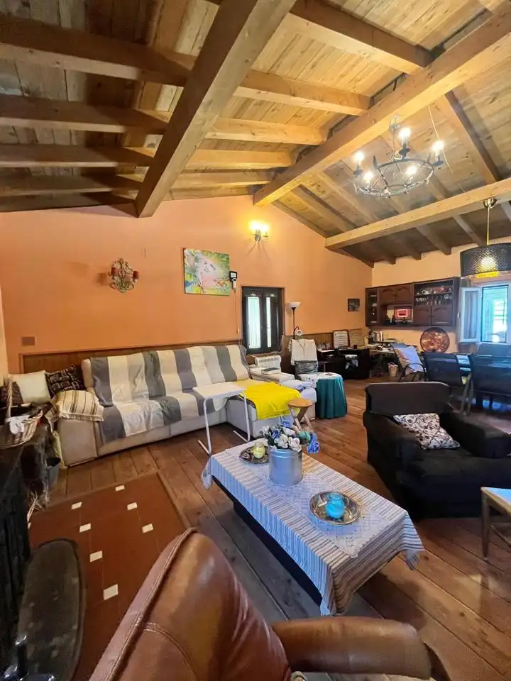 Sala de estar de Finca rústica en venta en Cabrero con Jardín privado y Piscina
