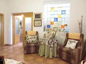 Sala d'estar de Casa o xalet en venda en Dos Hermanas amb Aire condicionat, Jardí privat i Terrassa