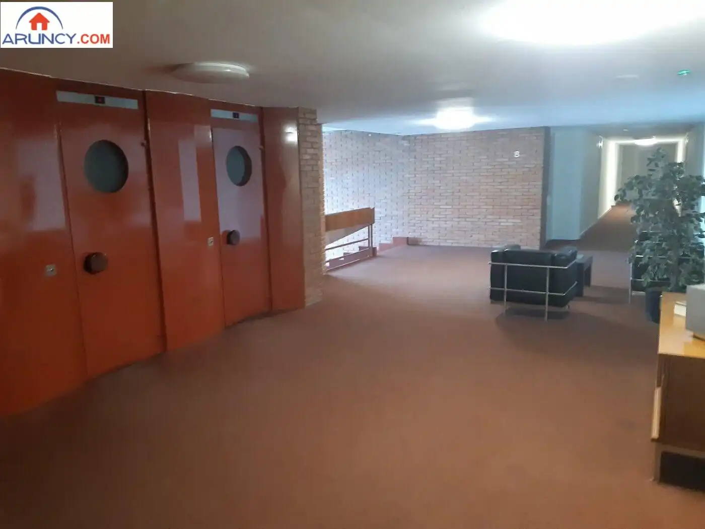 Wohnung zur Miete in Sevilla mit Klimaanlage, Privatgarten und Parkett