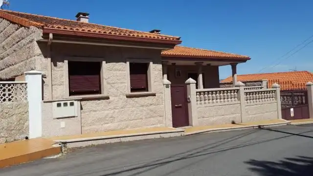 Vista exterior de Casa o chalet en venta en Vilagarcía de Arousa con Jardín privado, Parquet y Terraza