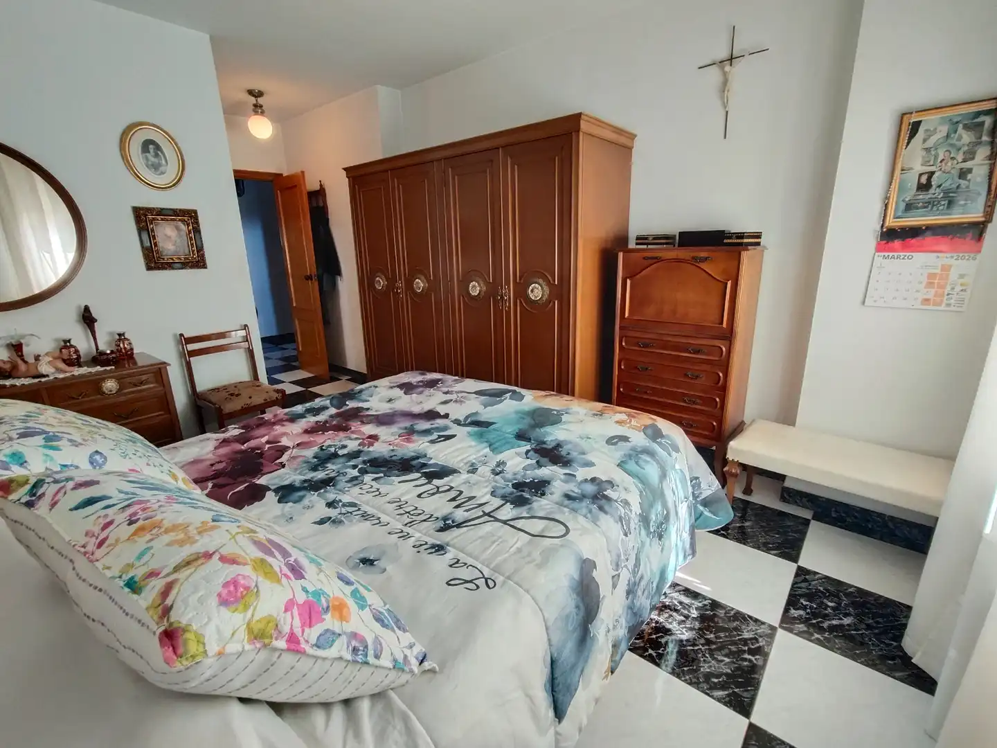 Schlafzimmer von Gebäude zum Verkauf in La Zubia