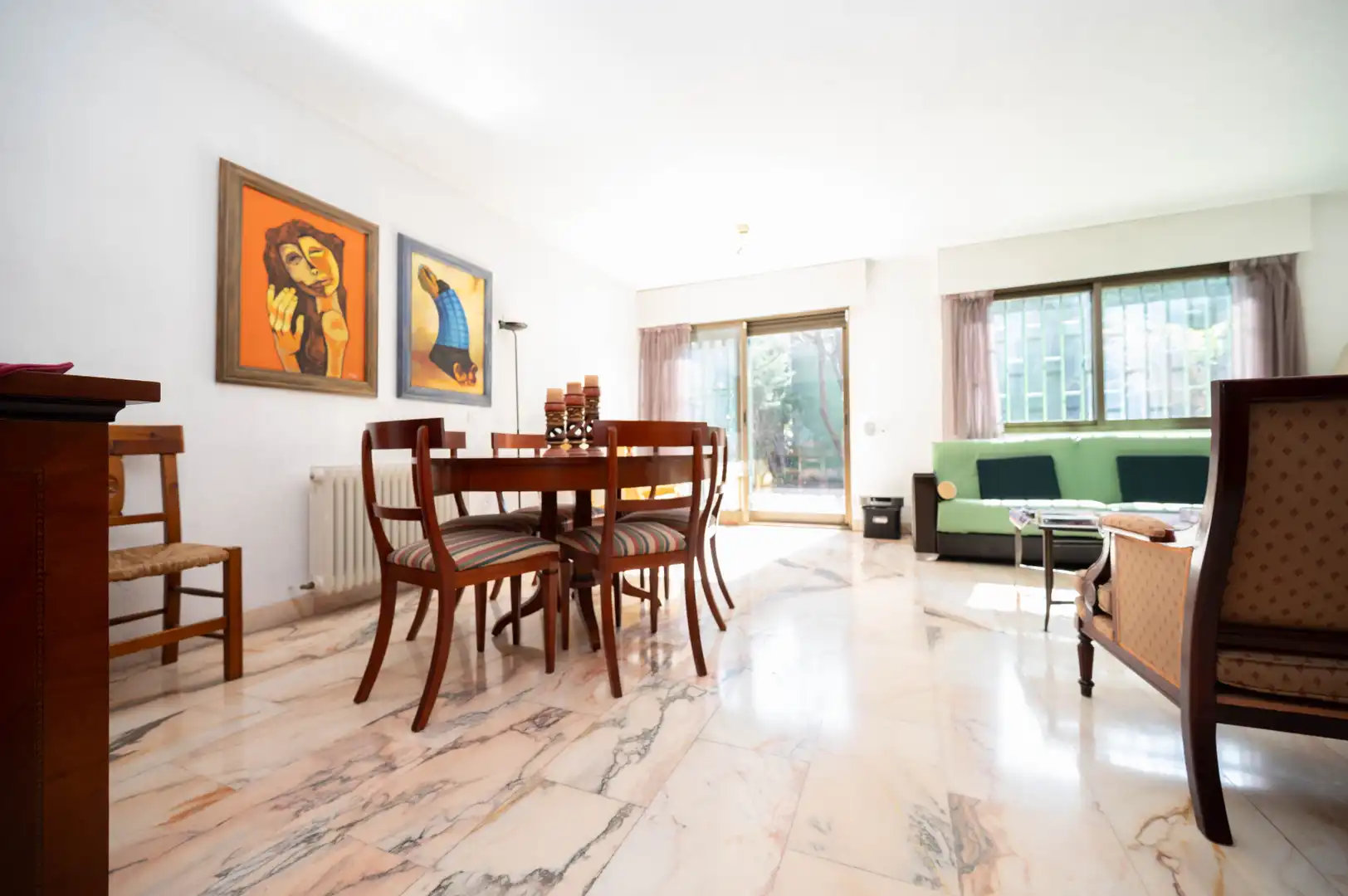 Vista exterior de Casa adosada en venta en Madrid con Jardín privado