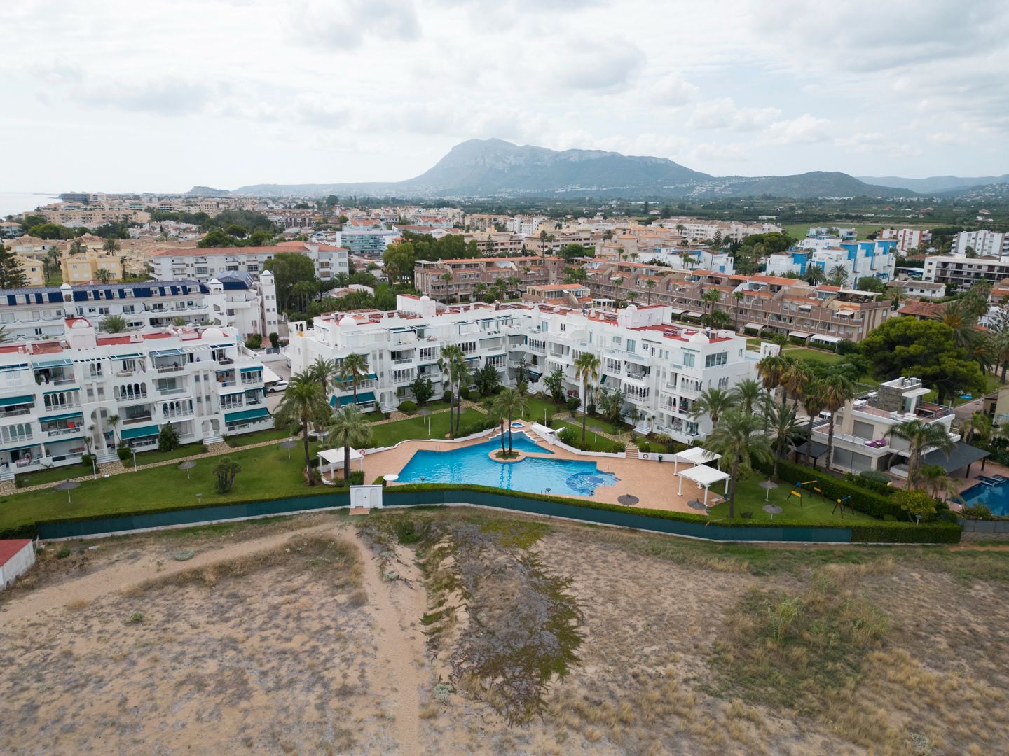 Vista exterior de Apartamento en venta en Dénia con Aire acondicionado, Terraza y Amueblado