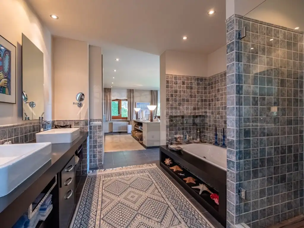 Bathroom of Houses for sale in Palafrugell