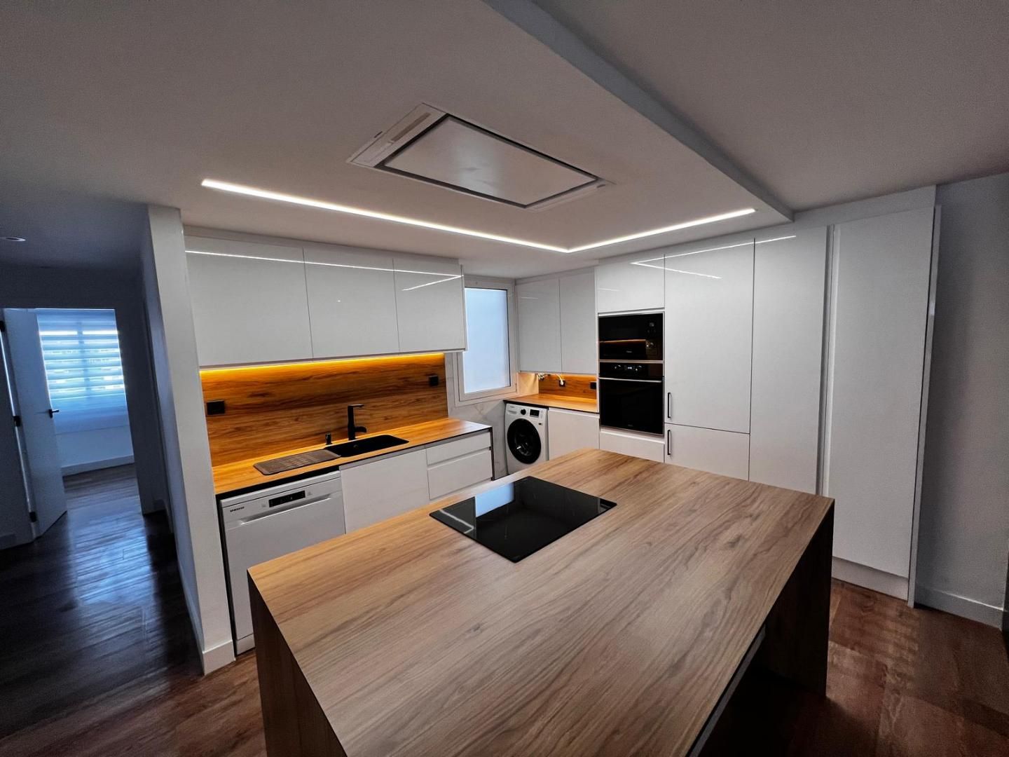 Cocina de Apartamento en venta en  Valencia Capital