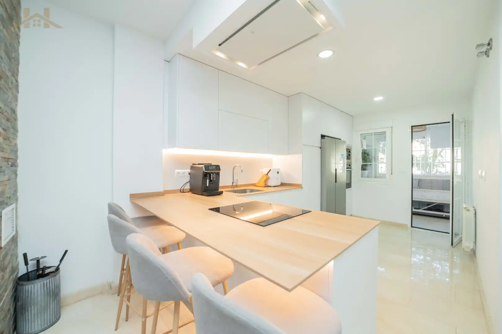 Doppelhaushälfte mit Terrasse zum Verkauf in Avenida del Cantábrico 286, imagen 11