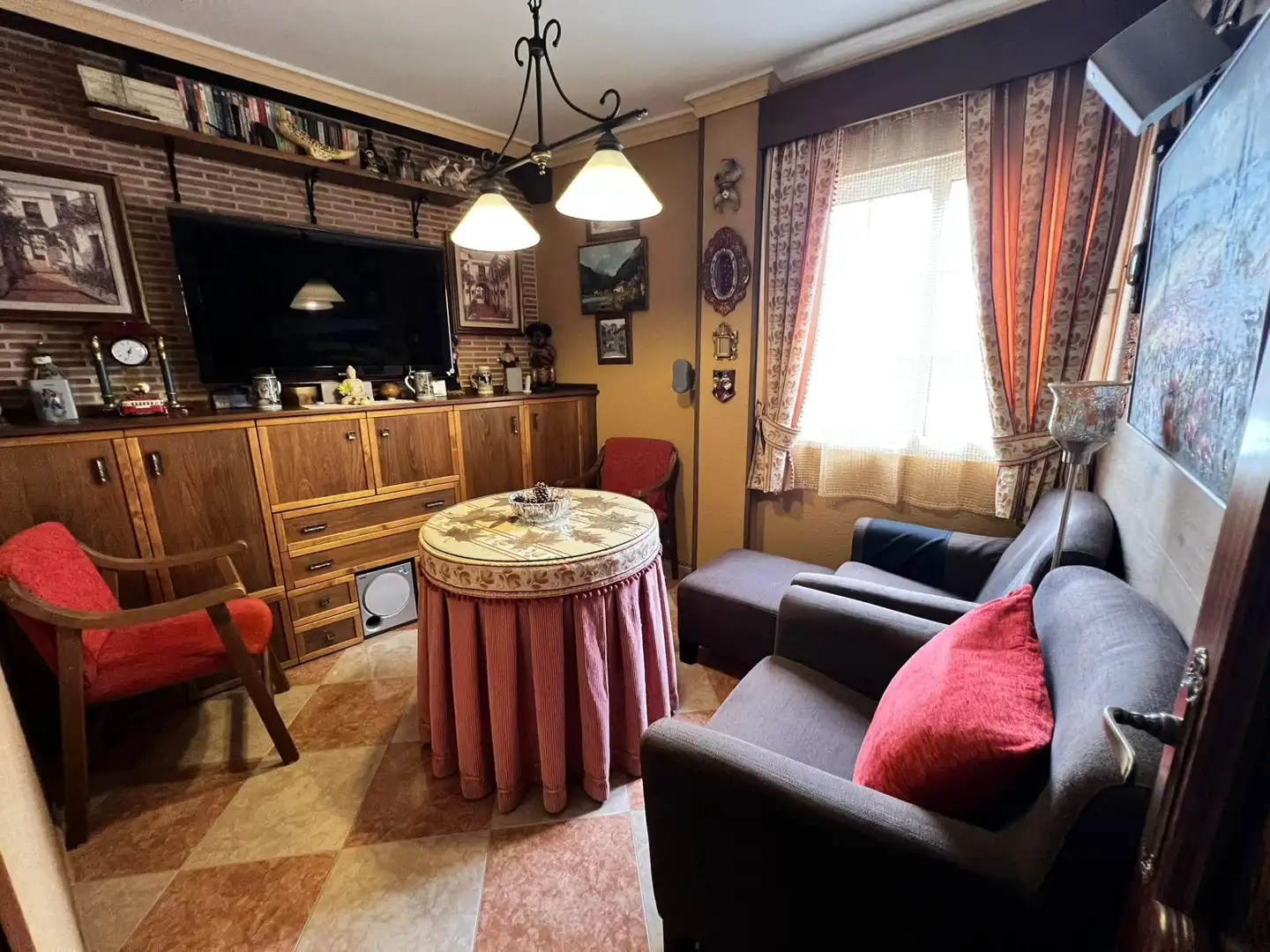 Sala d'estar de Pis en venda en Ubrique amb Aire condicionat i Terrassa