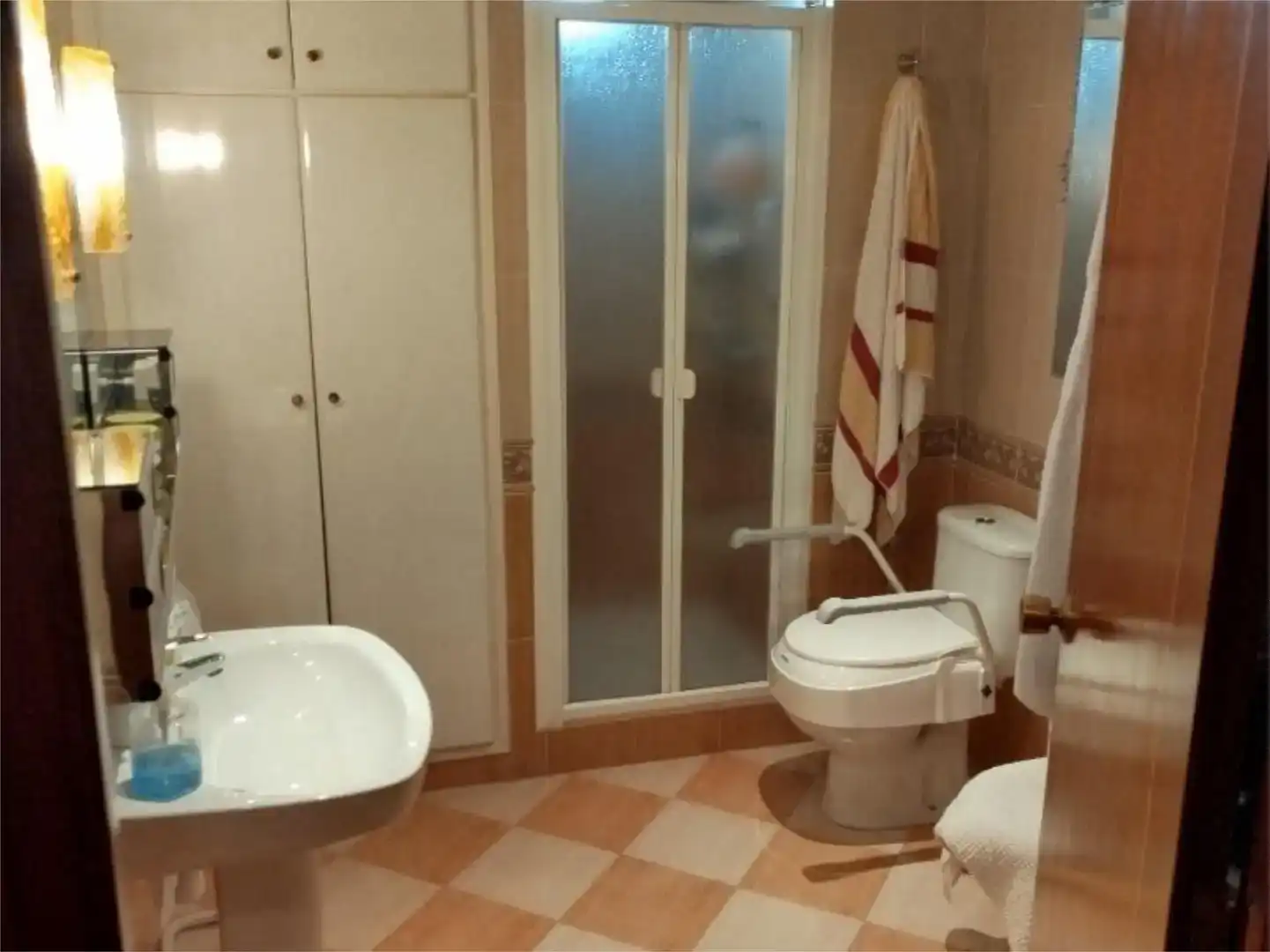 Bathroom of Attic for sale in Jaén  with Air Conditioner, Storage room and Furnished